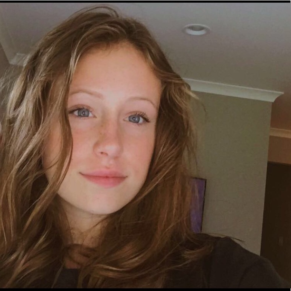 Meet your Posher, Oona